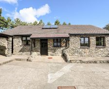 United Kingdom North Wales LLANFAIRPWLLGWYNGYLL vacation rental compare prices direct by owner 4107513