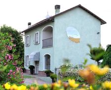 Italy Piedmont Vinchio vacation rental compare prices direct by owner 14187032