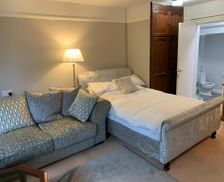 United Kingdom Kent Ashford vacation rental compare prices direct by owner 14291738