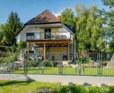 Hungary Somogy Balatonszárszó vacation rental compare prices direct by owner 11983961