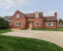 United Kingdom Cotswolds Stratford-upon-Avon vacation rental compare prices direct by owner 25083574