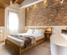 Italy Marche Gradara vacation rental compare prices direct by owner 16169535