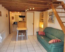 France Pays de la Loire Mouilleron-le-Captif vacation rental compare prices direct by owner 15853598