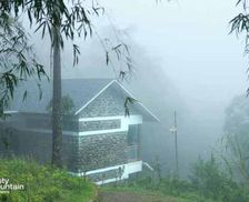 India Kerala Pīrmed vacation rental compare prices direct by owner 24822612