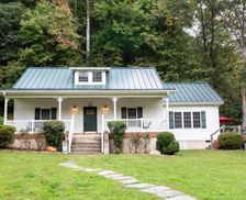 United States North Carolina Old Fort vacation rental compare prices direct by owner 19823128