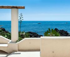 Italy Sicily Giardini Naxos vacation rental compare prices direct by owner 15082712