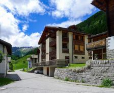Switzerland Graubünden Tschamut vacation rental compare prices direct by owner 9338812