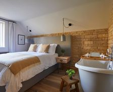 United Kingdom Gloucestershire Cirencester vacation rental compare prices direct by owner 15885592