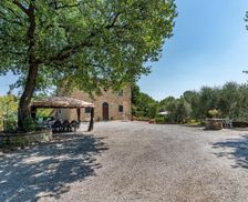 Italy Tuscany Monte San Savino vacation rental compare prices direct by owner 6261860