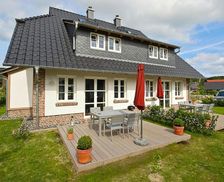 Germany Mecklenburg-West Pomerania Sellin vacation rental compare prices direct by owner 5023697