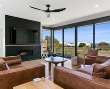 Australia Victoria Apollo Bay vacation rental compare prices direct by owner 32376342