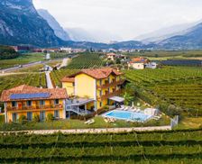 Italy Trentino Alto Adige Dro vacation rental compare prices direct by owner 14090611