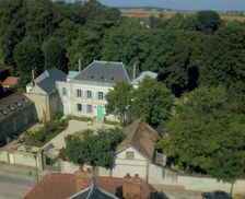 France Yonne Villeblevin vacation rental compare prices direct by owner 11575909