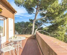 Spain Catalonia Calella de Palafrugell vacation rental compare prices direct by owner 11018739