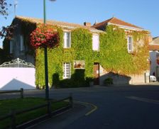 France Pays de la Loire Machecoul vacation rental compare prices direct by owner 13820438