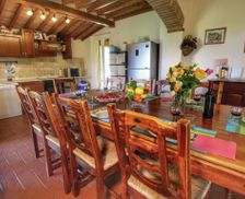 Italy Tuscany Lucignano vacation rental compare prices direct by owner 6403618