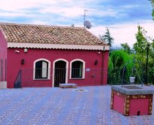 Italy Sicily SantʼAlfio vacation rental compare prices direct by owner 14776888