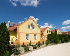 Hungary Bacs-Kiskun Dávod vacation rental compare prices direct by owner 13659424