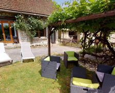 France Rhône-Alps La Burbanche vacation rental compare prices direct by owner 13643399