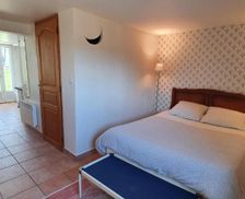 France Picardy Villers-Carbonnel vacation rental compare prices direct by owner 17755531