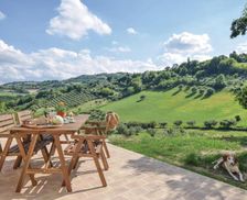 Italy Marche Mombaroccio -PU- vacation rental compare prices direct by owner 3940260