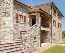 Italy Umbria Pietralunga PG vacation rental compare prices direct by owner 29957239