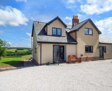 United Kingdom Clwyd Henllan vacation rental compare prices direct by owner 32363044