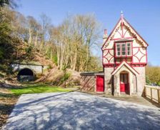 United Kingdom Peak District Stoke-on-Trent vacation rental compare prices direct by owner 9373144