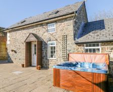 United Kingdom Mid Wales Caersws vacation rental compare prices direct by owner 23705251