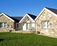 United Kingdom Anglesey Pentraeth vacation rental compare prices direct by owner 14463719