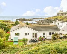 United Kingdom Anglesey Holyhead vacation rental compare prices direct by owner 24769105