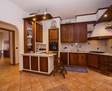 Italy Liguria Noli vacation rental compare prices direct by owner 15821553