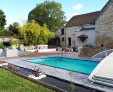 France Burgundy Villeblevin vacation rental compare prices direct by owner 15967972