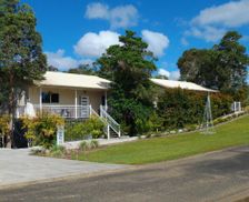 Australia Queensland Barrine vacation rental compare prices direct by owner 13807379