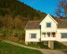 Norway Vestland LONEVÅG vacation rental compare prices direct by owner 12205742