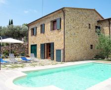Italy Tuscany Colle di Val d'Elsa vacation rental compare prices direct by owner 26936013