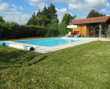 France Auvergne-Rhône-Alpes Renaison vacation rental compare prices direct by owner 23673620