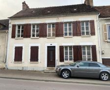 France Burgundy Saint-Florentin vacation rental compare prices direct by owner 23779772