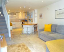 United Kingdom Dorset Lyme Regis vacation rental compare prices direct by owner 17939091