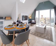 United Kingdom Suffolk Aldeburgh vacation rental compare prices direct by owner 3957294