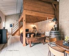 France Pays de la Loire Saint-Aubin-la-Plaine vacation rental compare prices direct by owner 15037523