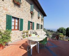 Italy Tuscany Uzzano vacation rental compare prices direct by owner 14464592