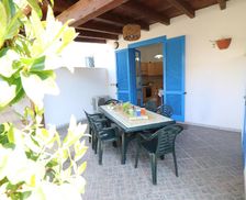 Italy Puglia Torre dell'Orso vacation rental compare prices direct by owner 13137205