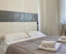 Italy Lombardy Lonato vacation rental compare prices direct by owner 18315180