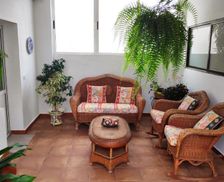 Spain Gran Canaria Vega de San Mateo vacation rental compare prices direct by owner 35682928