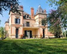 France Auvergne Neuilly-le-Réal vacation rental compare prices direct by owner 26330940