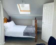 United Kingdom  Swindon vacation rental compare prices direct by owner 13453649