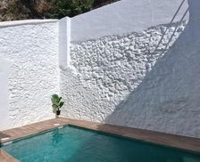 Spain Andalucía Zahara de la Sierra vacation rental compare prices direct by owner 14891254