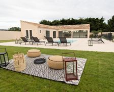 France Bouches-du-Rhône Salon-de-Provence vacation rental compare prices direct by owner 6698501