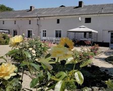 France Pays de la Loire Montreuil-Bellay vacation rental compare prices direct by owner 13615355